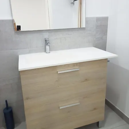 Cozy Estudio Con Wifi Y Solarium Апартаменты *